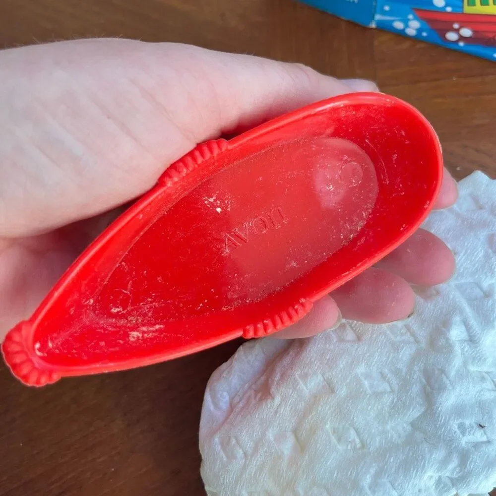 VTG 1971 Avon Scrub Tug Boat Soap Nail Brush NIB